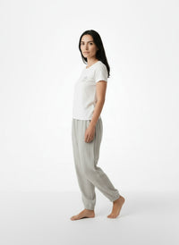 Model wearing T-shirt Sport Unisex